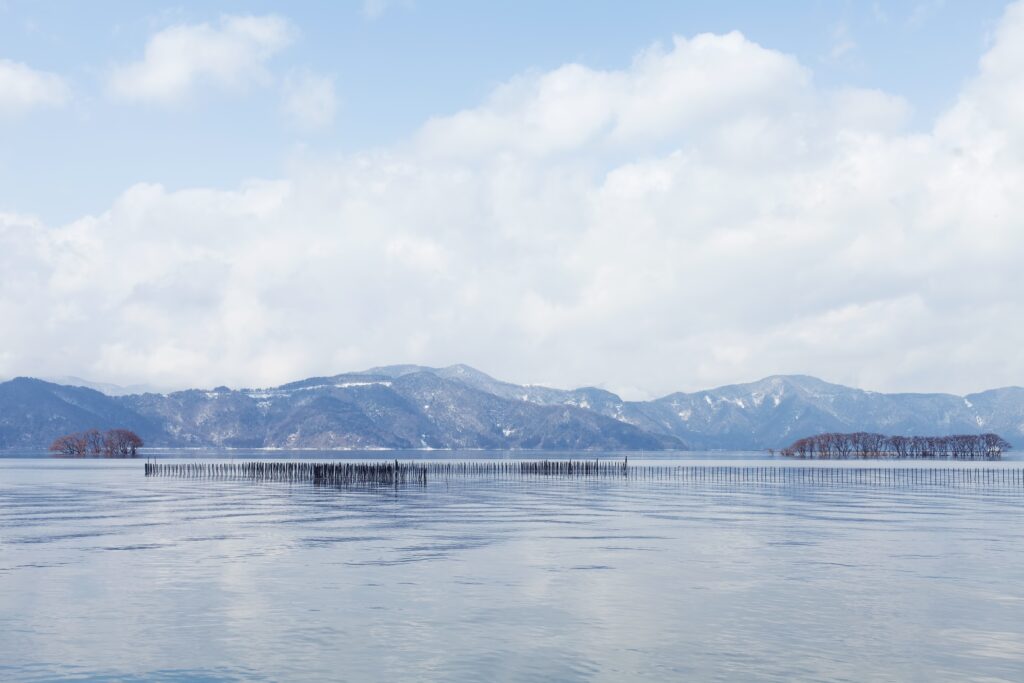 湖北町から見た琵琶湖